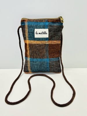 Bolso cuelga mvil La Matilda estampado cuadros azul y marrn